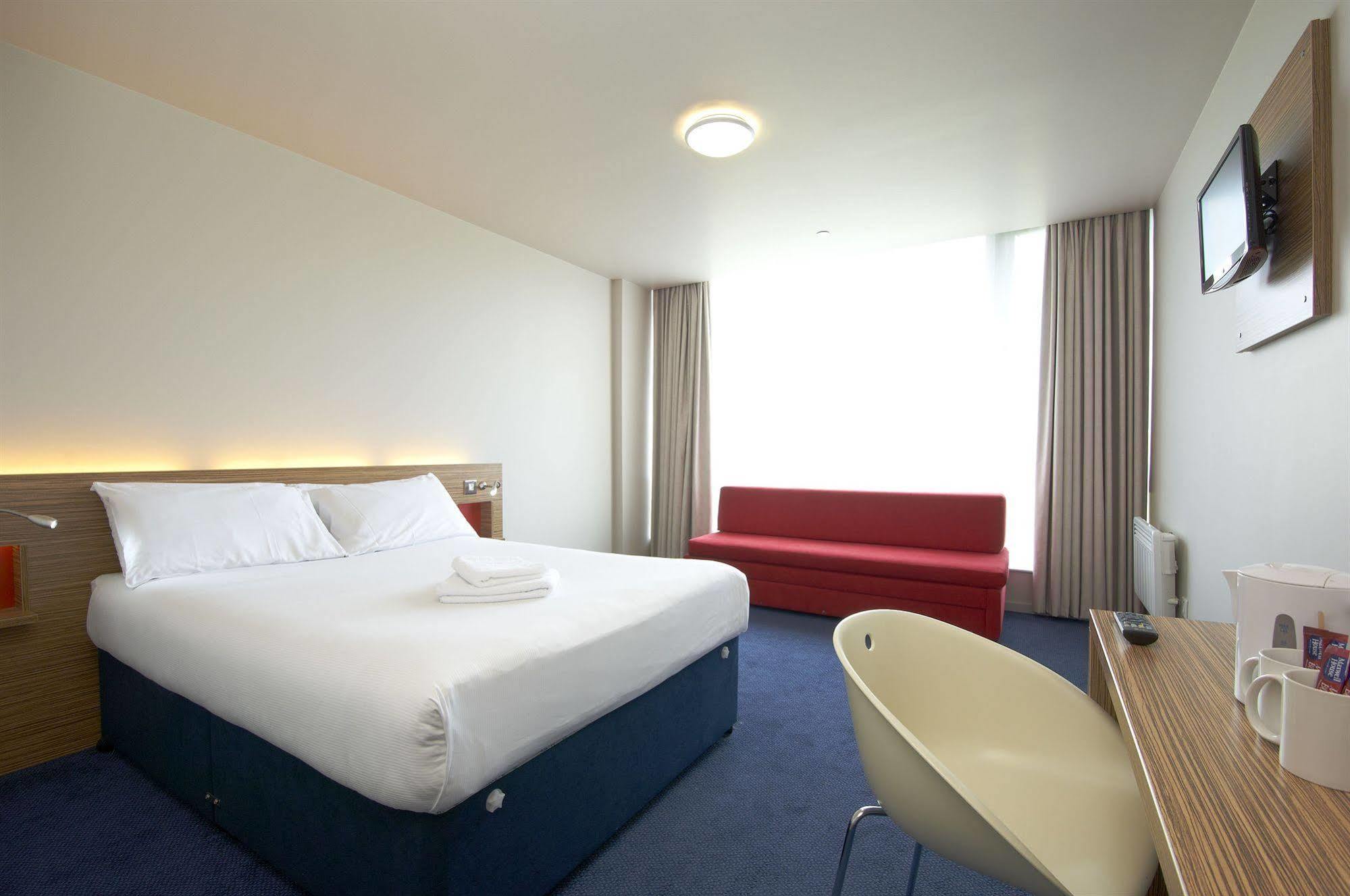 Travelodge Limerick Castletroy Zewnętrze zdjęcie